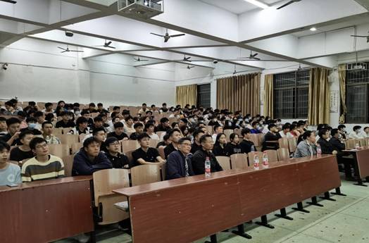 图示, 示意图

中度可信度描述已自动生成