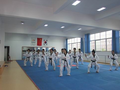 说明: http://tyx.hncu.net/upload/2011-06/201106101202261.JPG